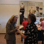 ewAngela Thomas autographs book 2