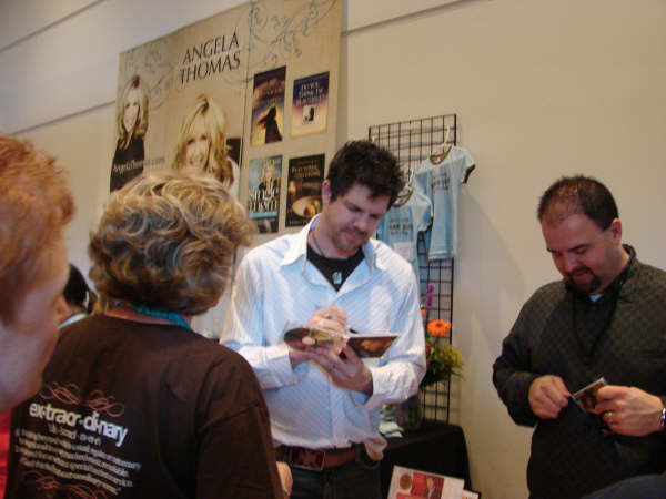 ewMichael O'Brien autographs CDs