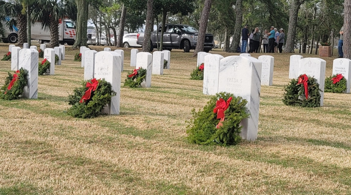 wreaths-across-america-held-northescambia