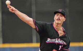 Blue Wahoos Blanked By Strong Pitching As Shuckers Even Series