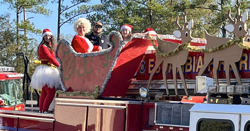 Reminder: Santa And Mrs. Claus On A Fire Truck This Morning In Century ...